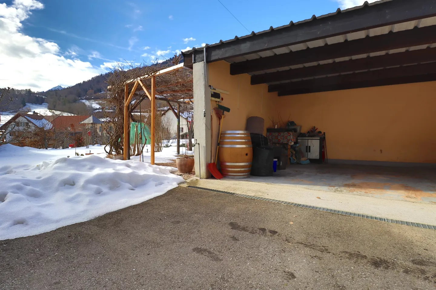 Charmantes Haus mit Potenzial - Foto 36 von 40