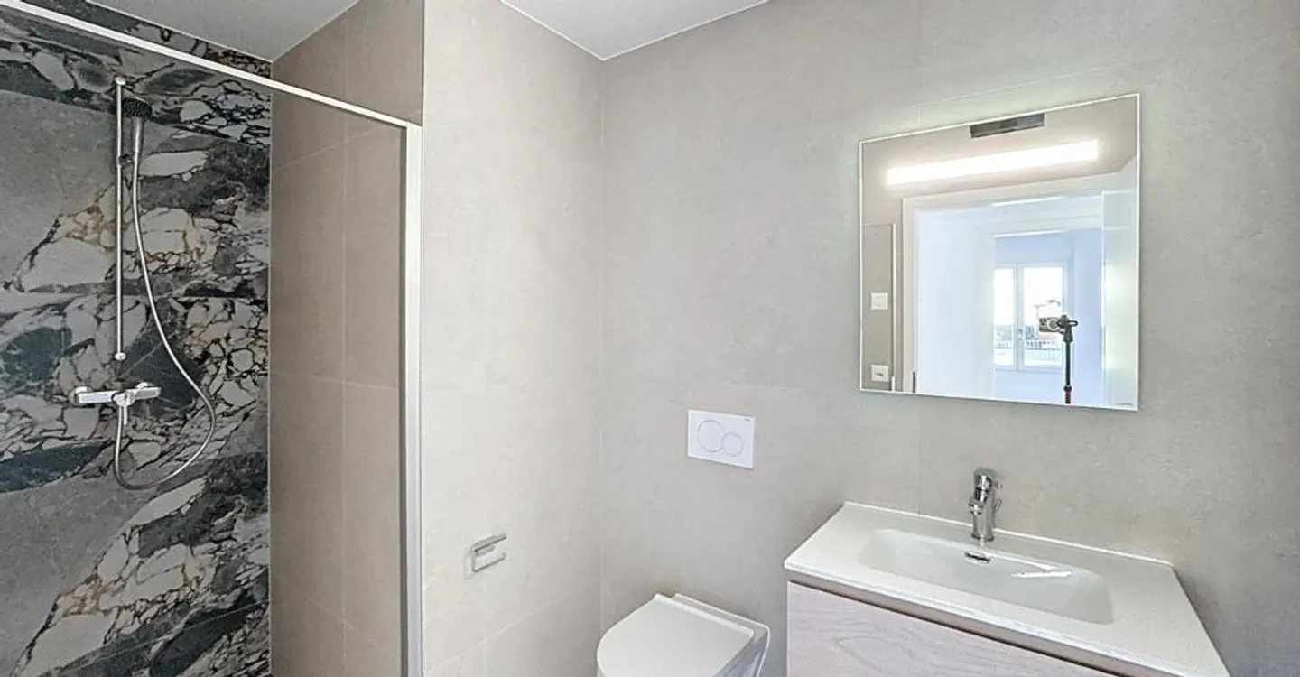 Appartement Charmant au Lac de Neuchâtel - Photo 8 sur 12