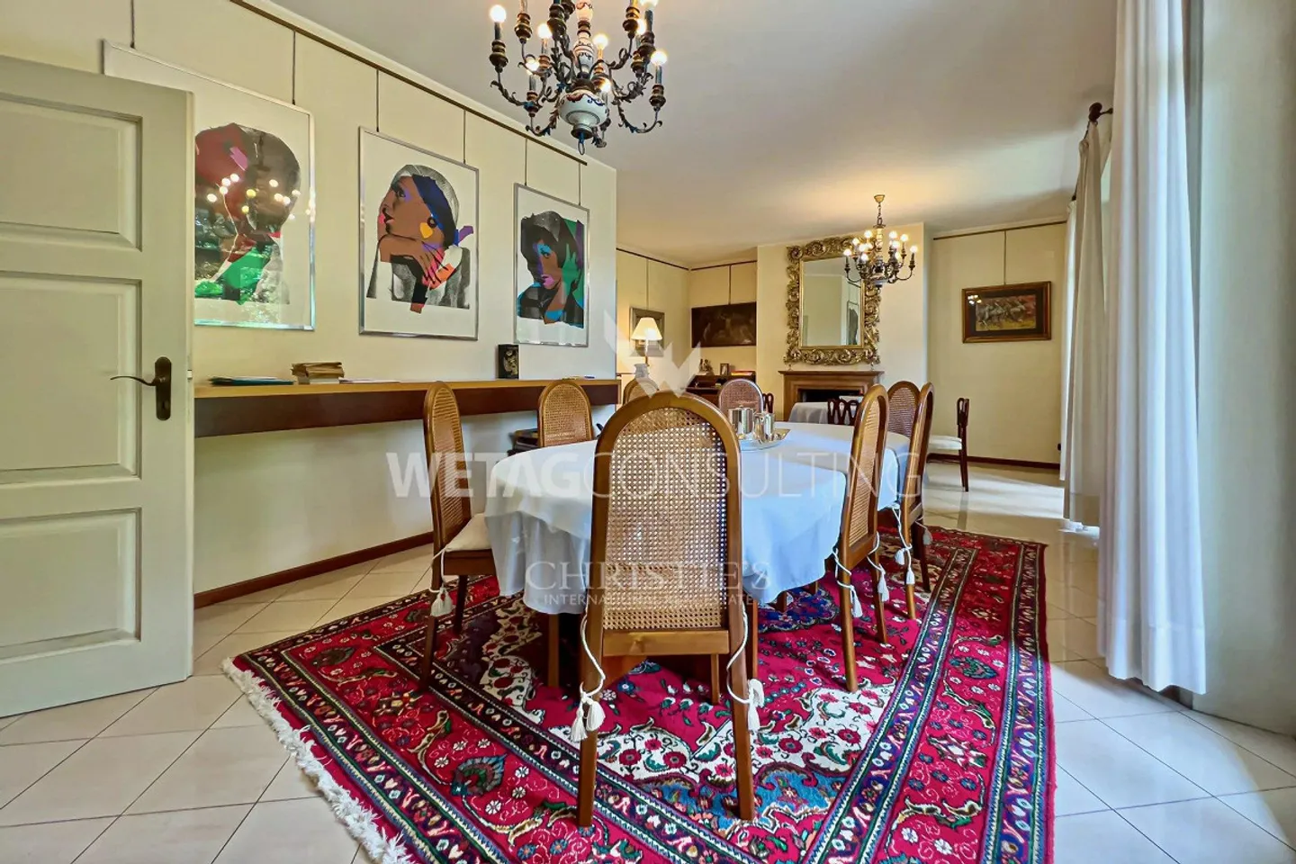 Villa spaziosa e maestosa circondata da spazi verdi a Mendrisio in vendita - Foto 4 di 11