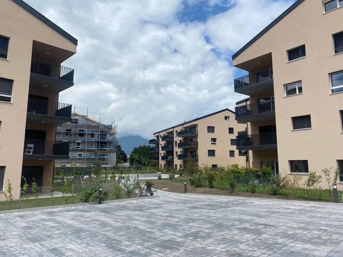 Großer Innenparkplatz zur Miete in Aigle - Foto 1 von 2