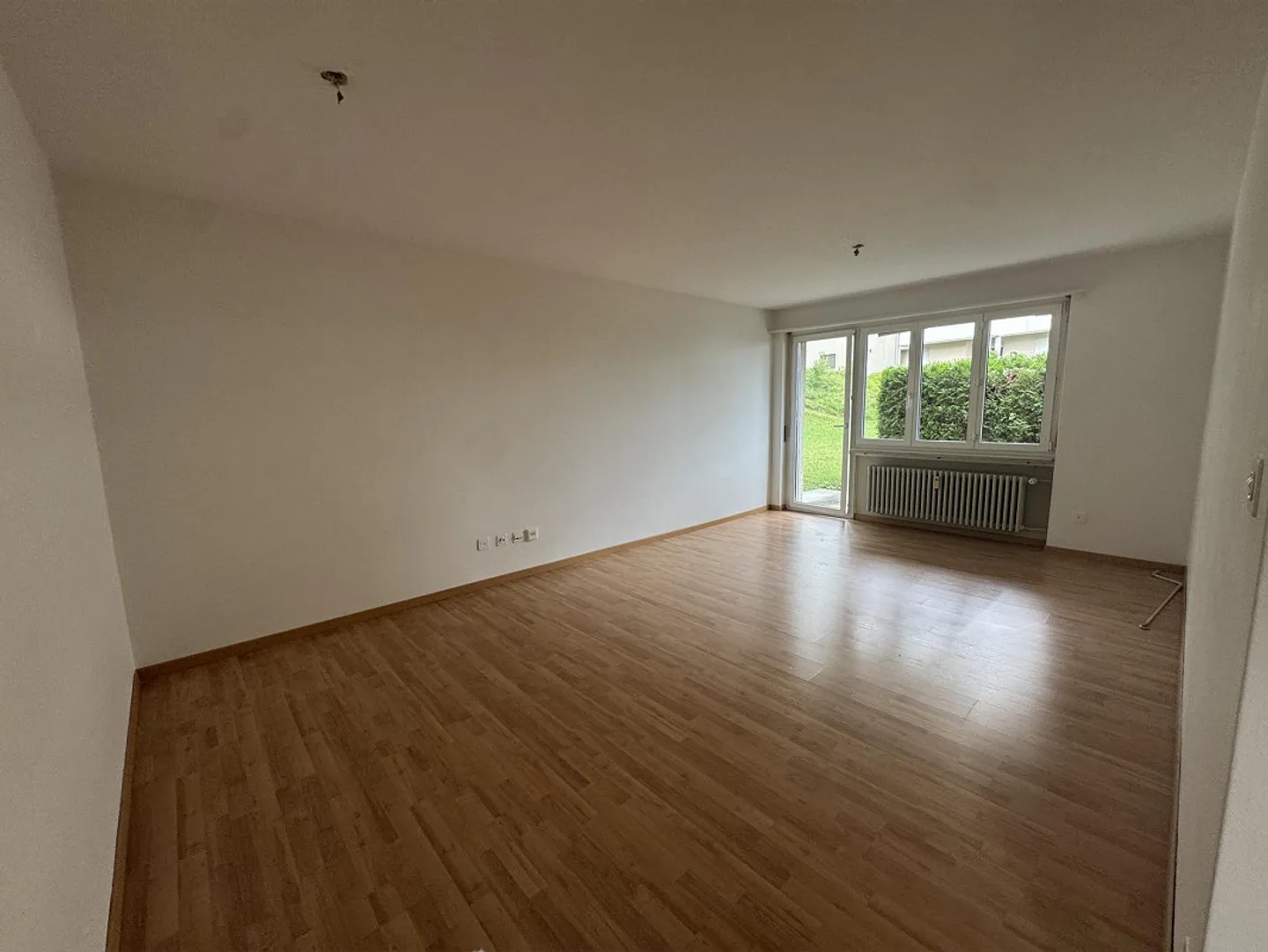 Helle Erdgeschosswohnung - Foto 1 von 7