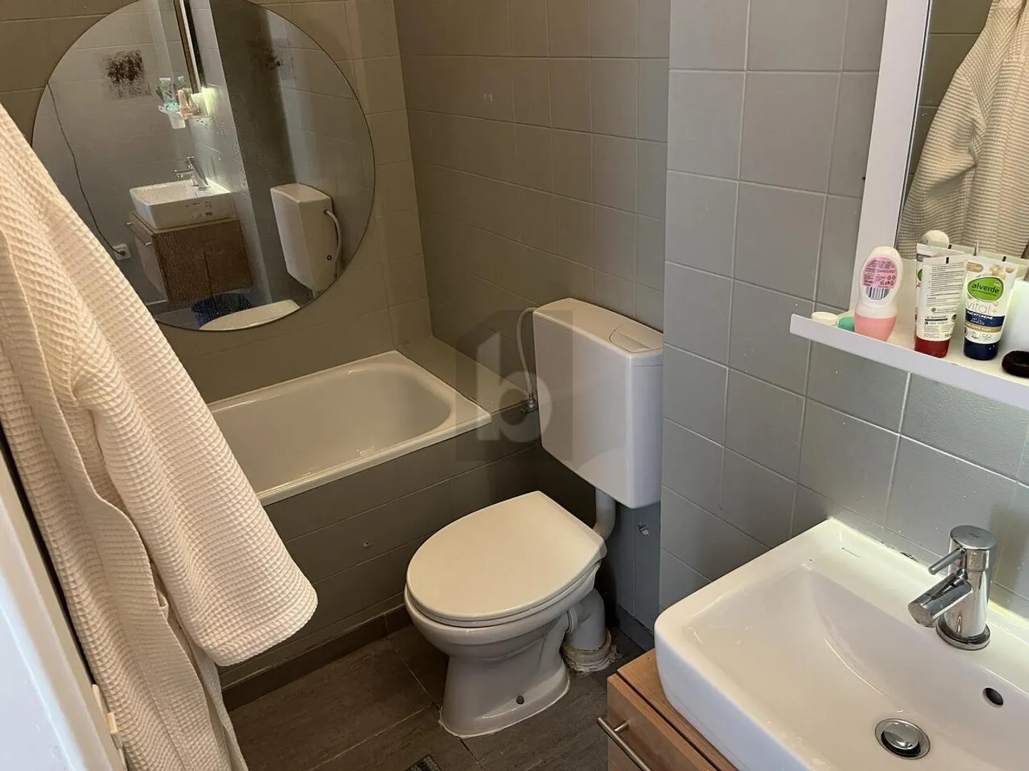 SCHÖNES UND RUHIGES FERIENHAUS - Foto 4 von 6