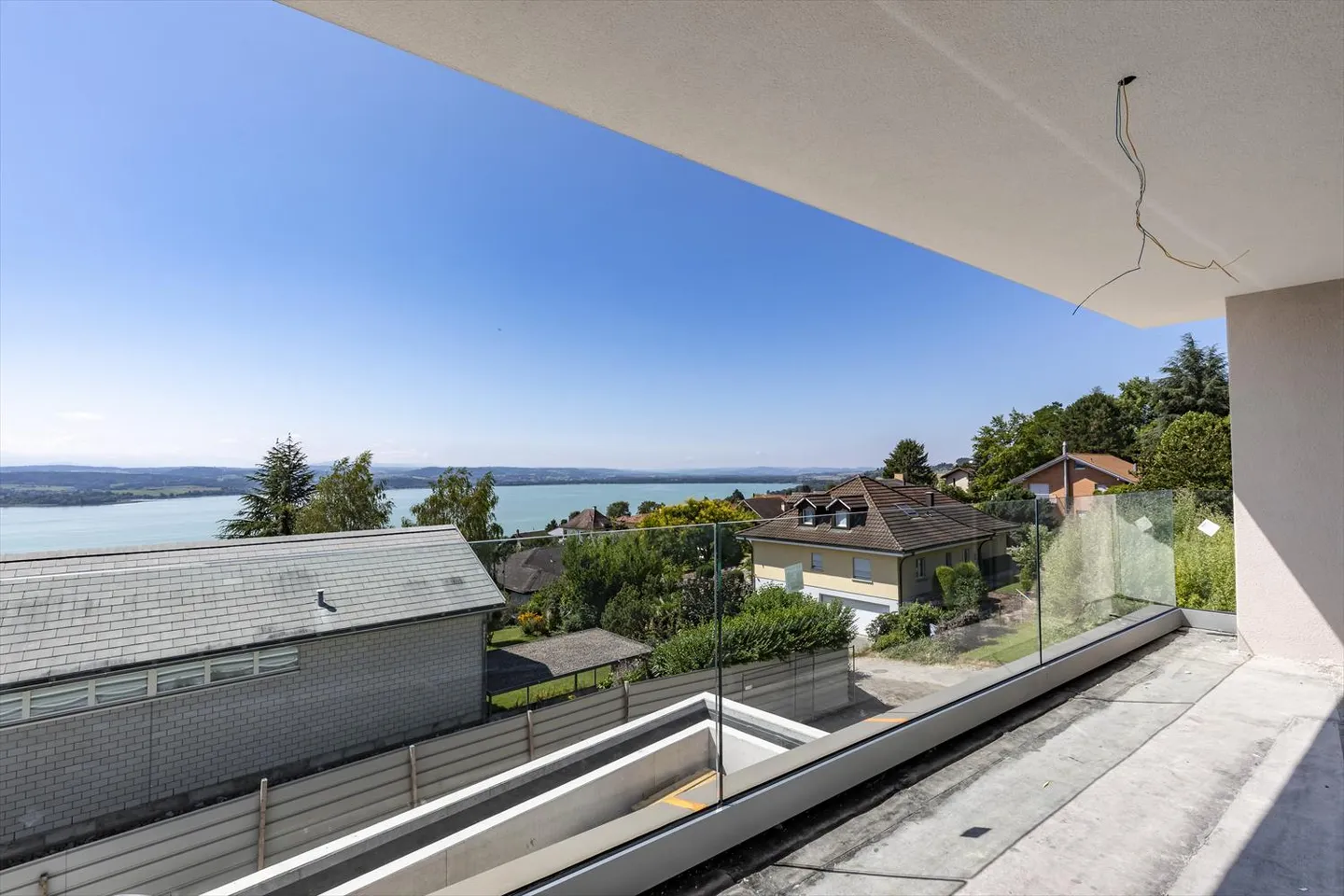 Luxury Villas "With a View of Lake Murten" - Photo 8 of 10