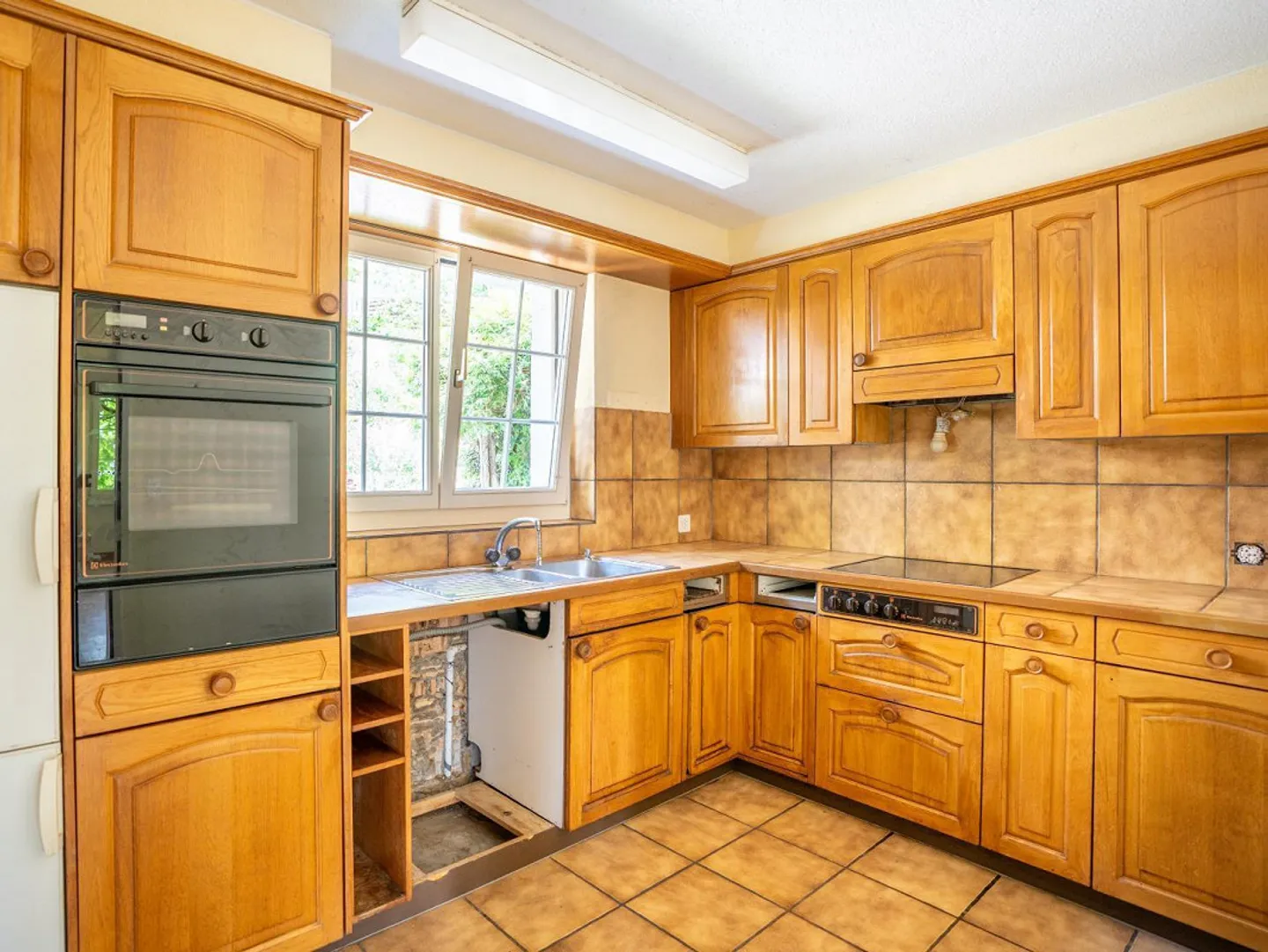 Casa unifamiliare soleggiata nel verde - Foto 6 di 8