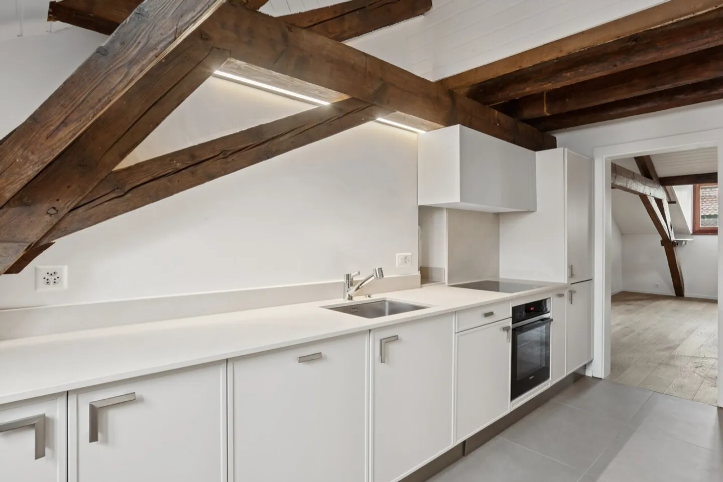 Apartment in the center of Lausanne renovated - Photo 7 of 10