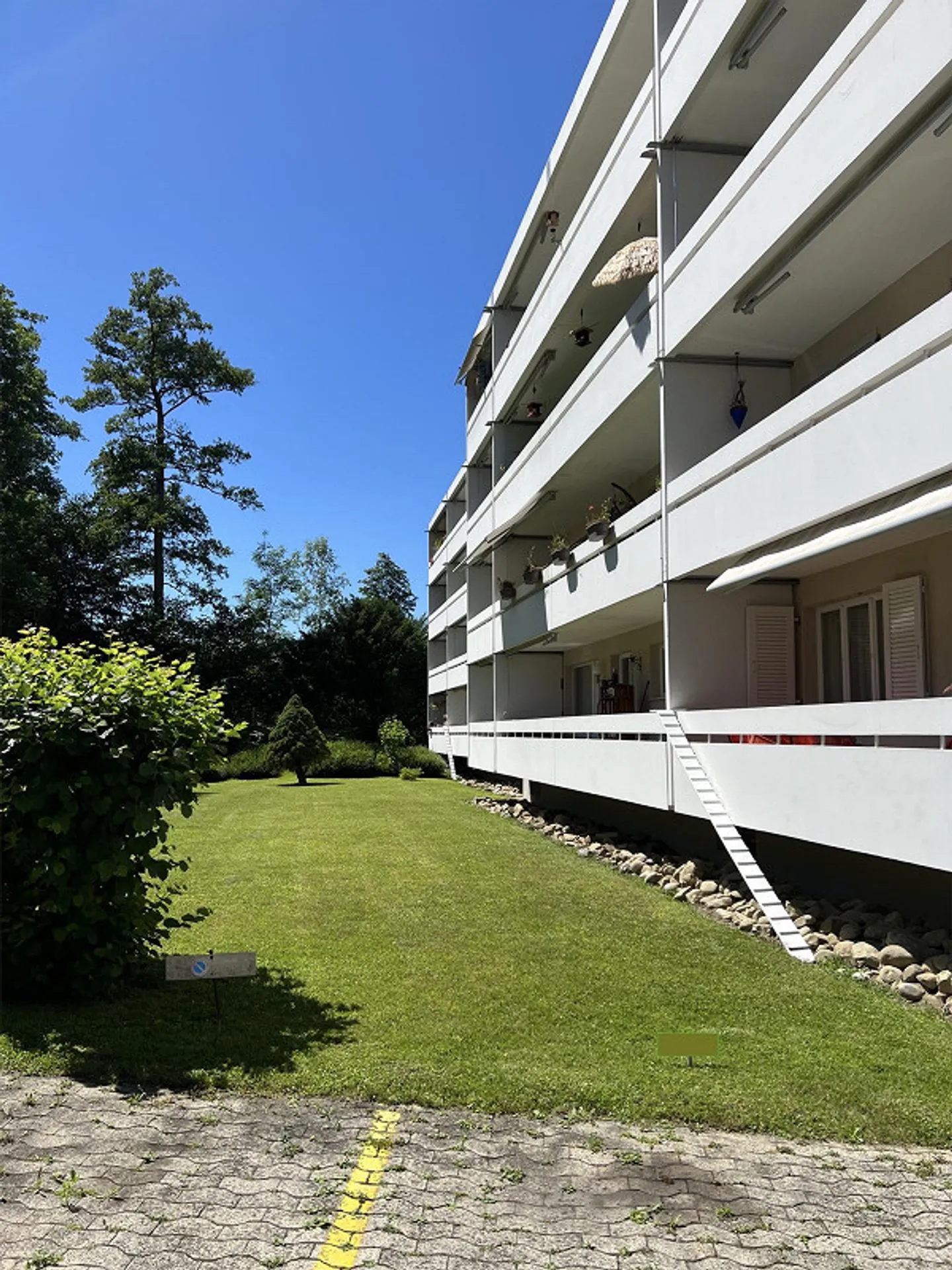 Appartamento splendidamente ristrutturato in una posizione leggermente elevata e tranquilla, vicino al bordo del bosco - Foto 9 di 9