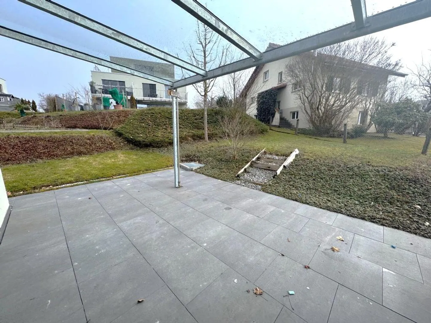 Moderne Familienhaus mit Garten - Foto 12 von 13