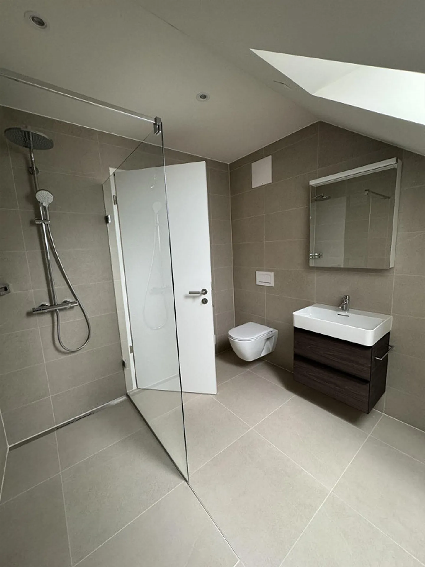 Appartamento 4.5 locali a Nürensdorf - Foto 11 di 13