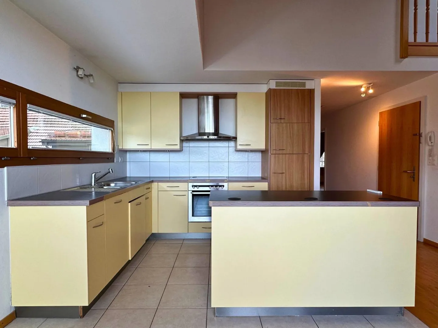 4.5 Room Duplex Attic Apartment - Photo 3 of 12