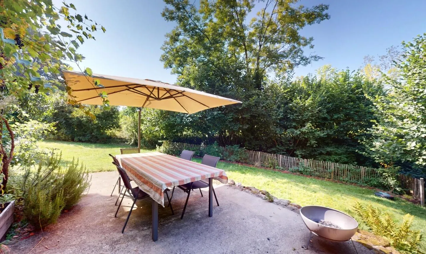 Beautiful atypical house, full of charm and authenticity - Photo 3 of 11