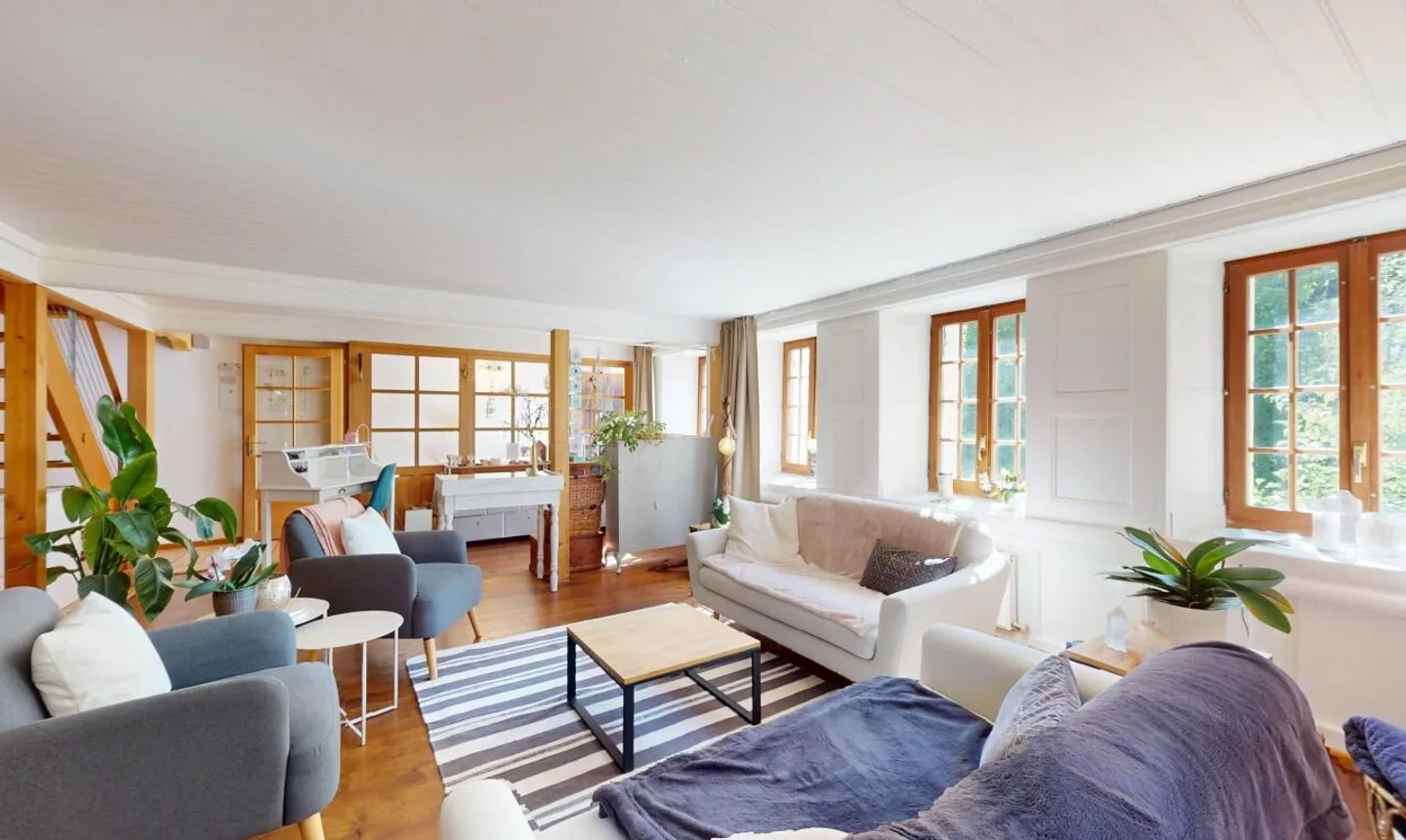 Beautiful atypical house, full of charm and authenticity - Photo 4 of 11