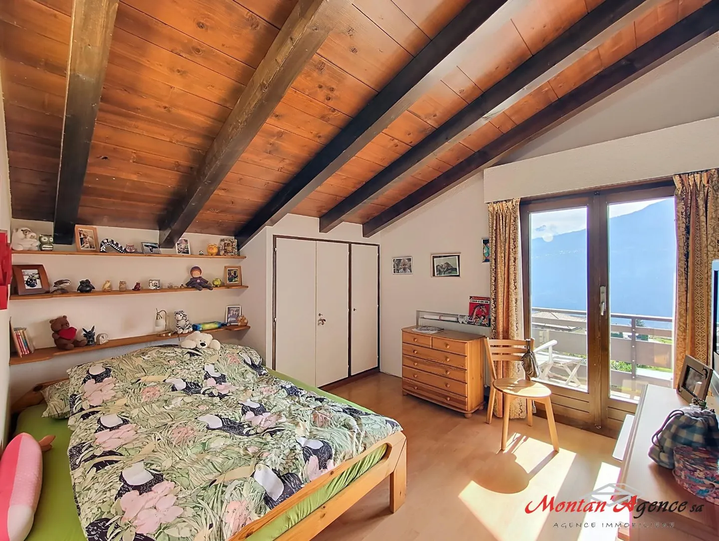 Chalet Charmant avec Vue Alpines - Photo 3 sur 13