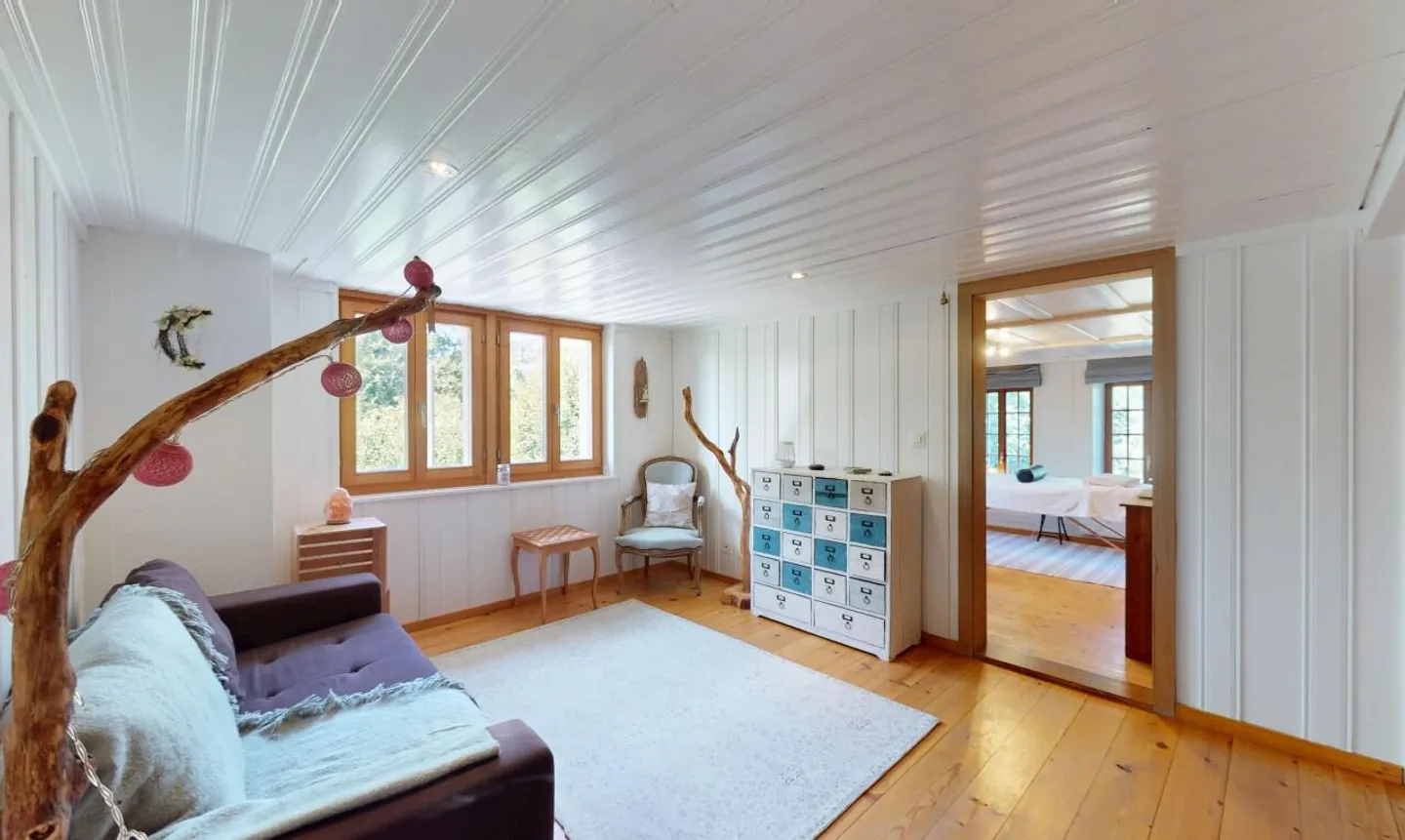 Beautiful atypical house, full of charm and authenticity - Photo 10 of 11