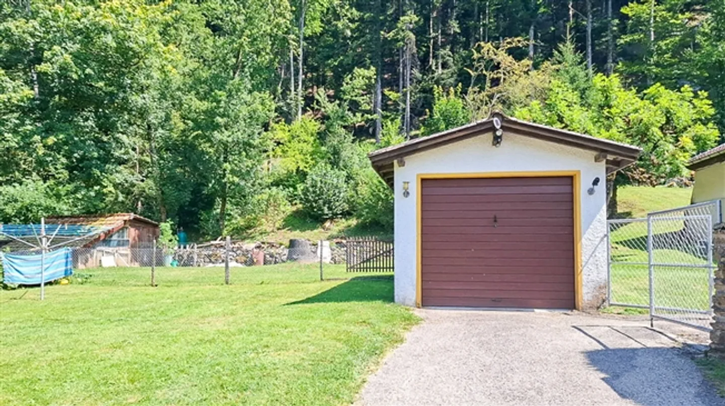 Vecchio casale su un terreno di 2'169 m2 + terreno di 6'072 - Foto 5 di 20