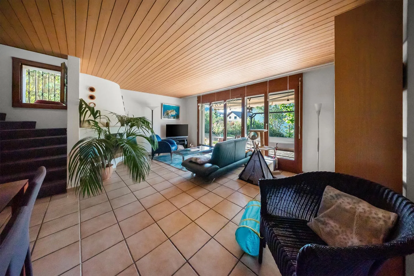 Maison mitoyenne de 4,5 pièces avec grand jardin à Schneisingen - Photo 4 sur 28