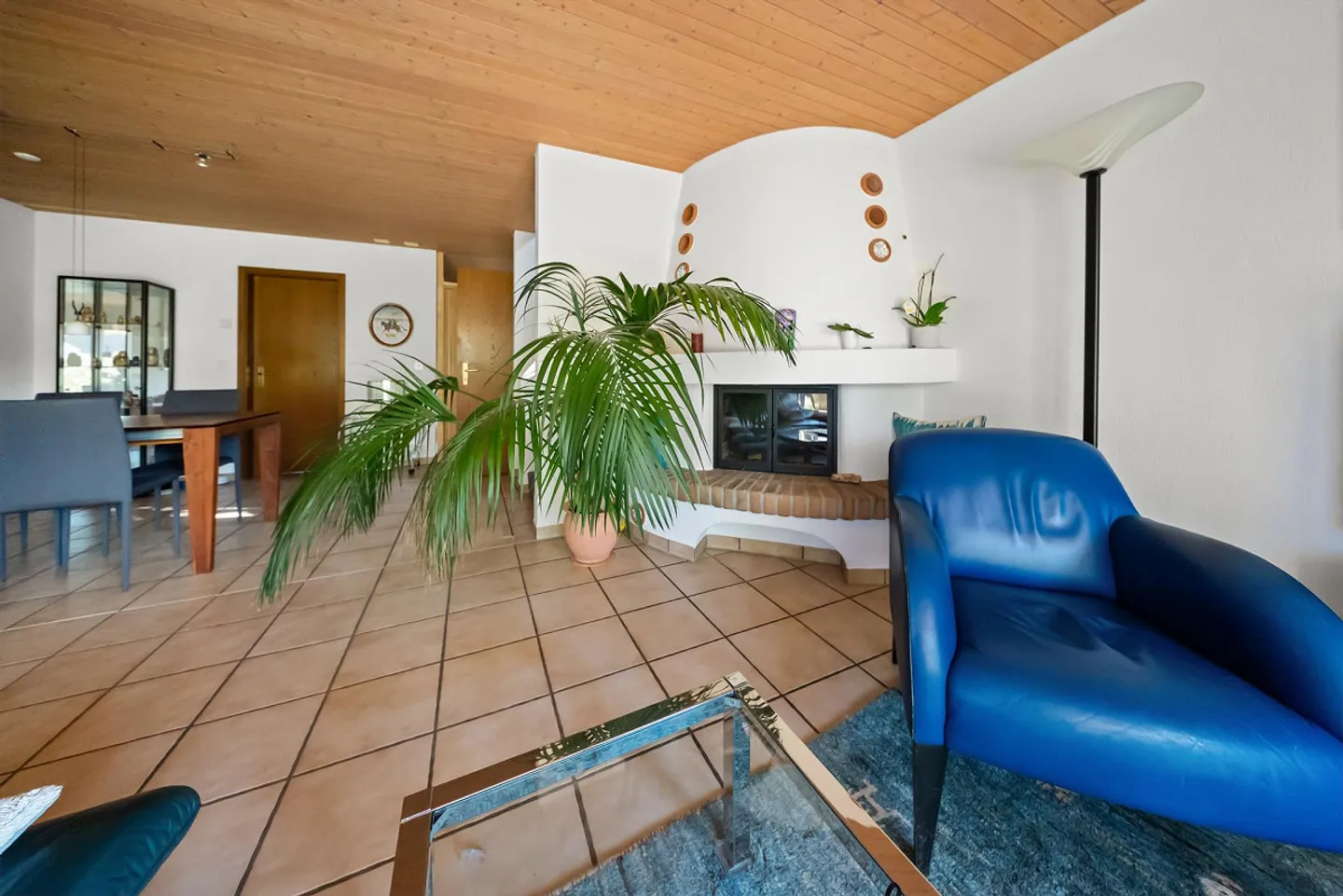 Maison mitoyenne de 4,5 pièces avec grand jardin à Schneisingen - Photo 5 sur 28