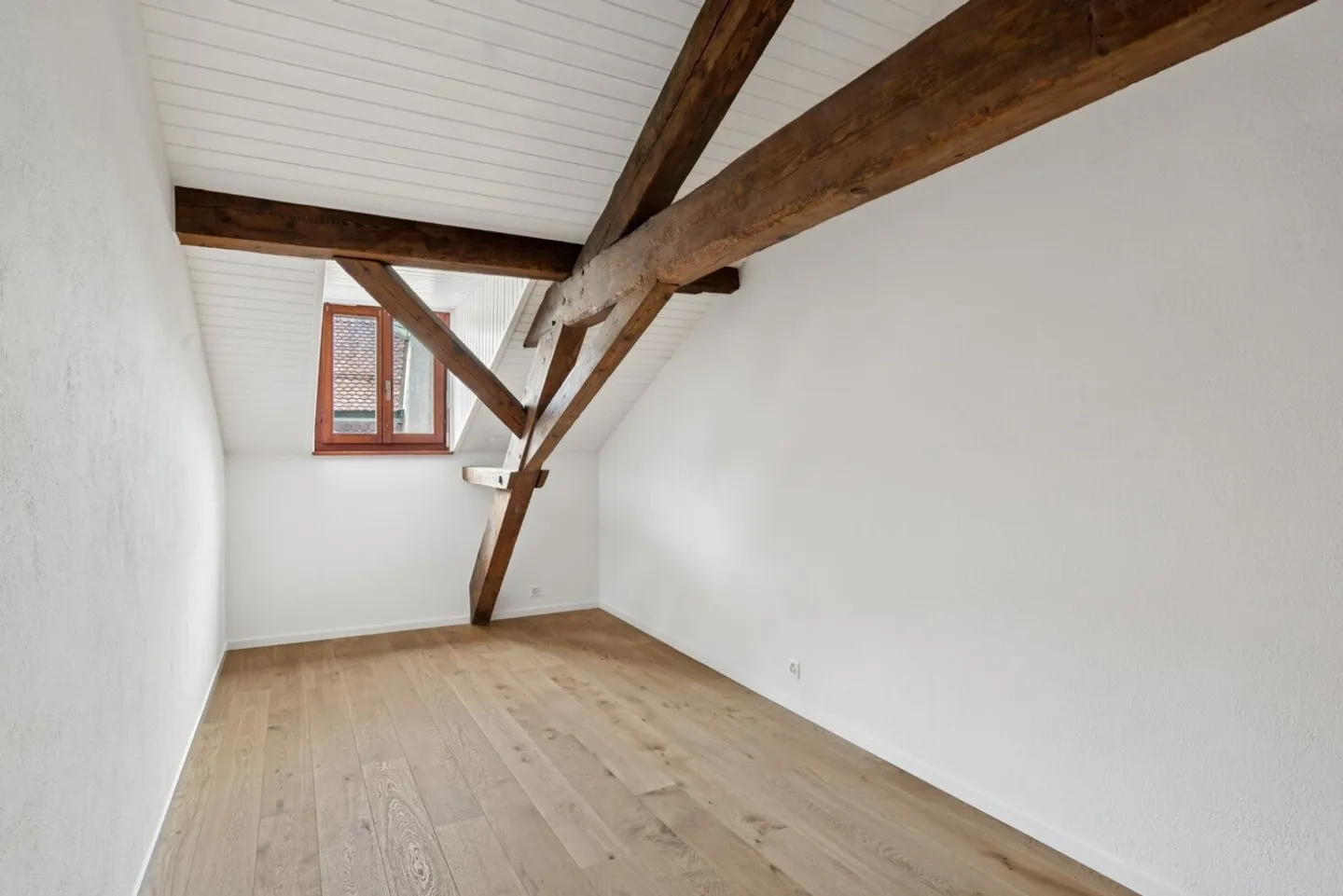 Apartment in the center of Lausanne renovated - Photo 10 of 10