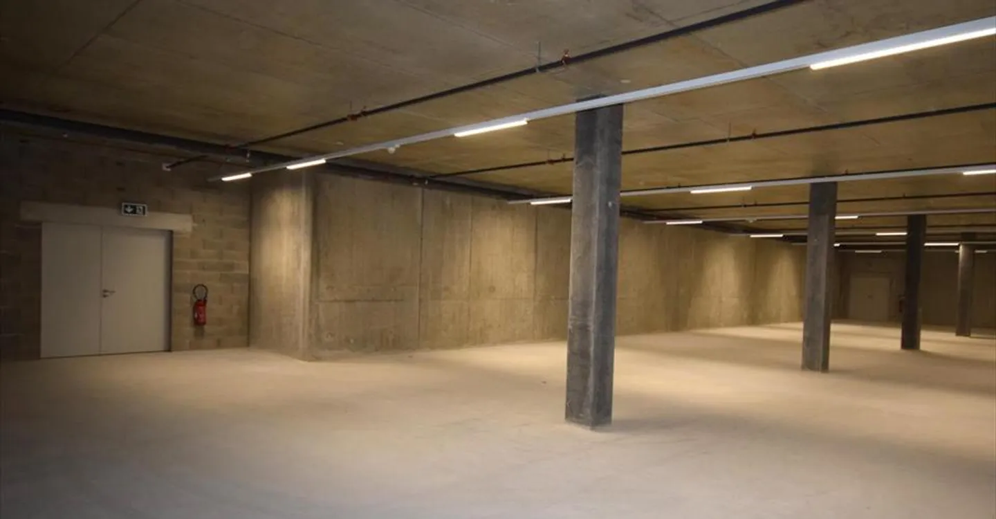 Mischgenutztes Gebäude mieten - Foto 1 von 6