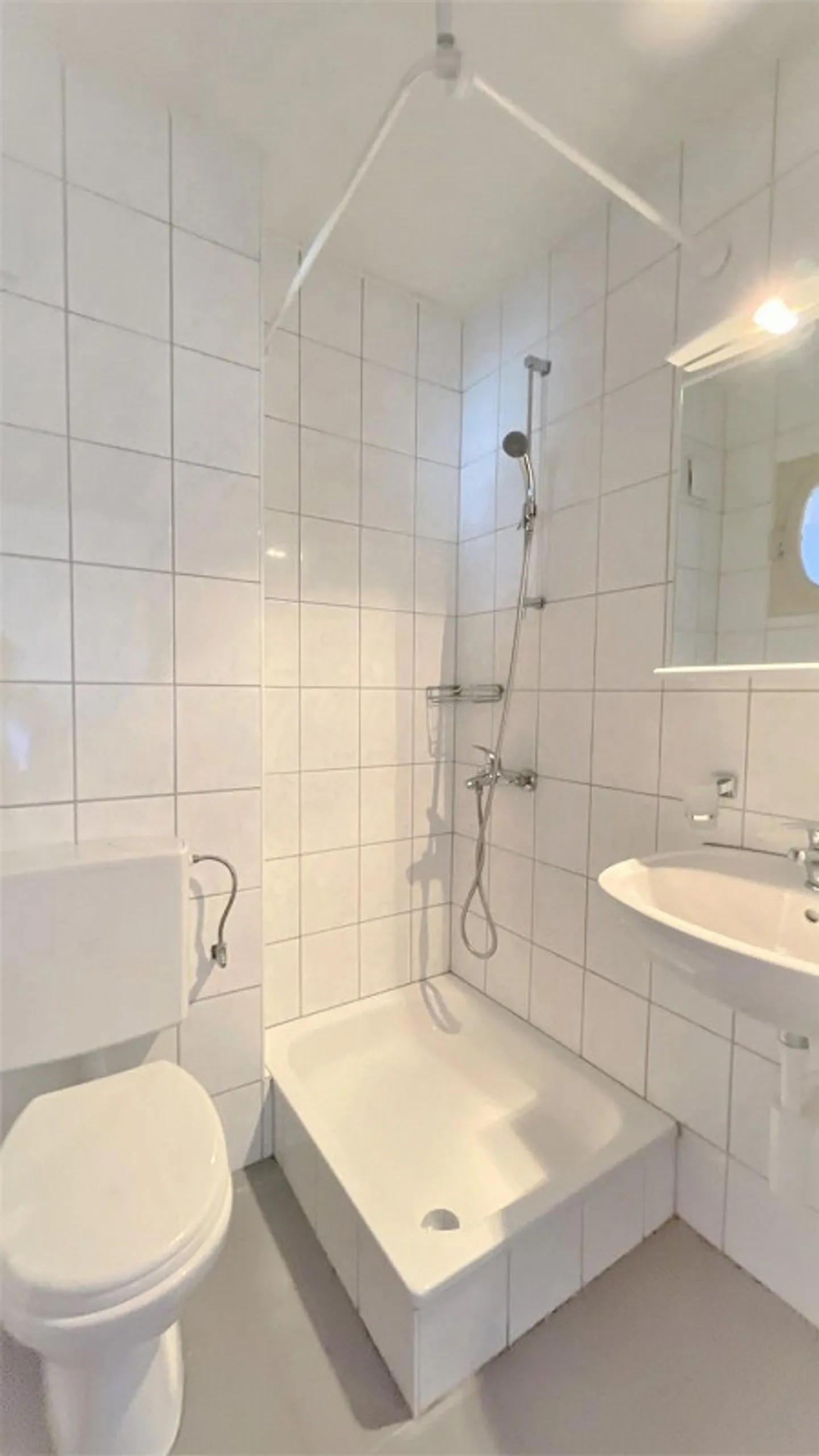 Incantevole appartamento di 2,5 stanze nel cuore di Tavannes - Foto 7 di 10