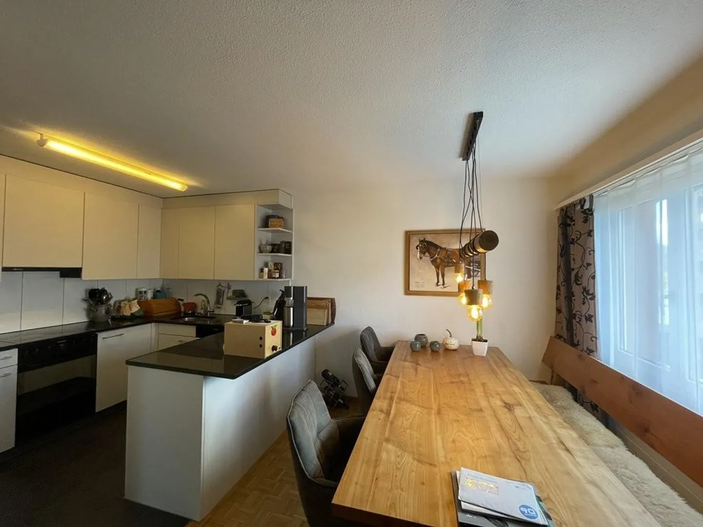 Spacious home with a feel-good factor / bright, modern and with balcony - Photo 4 of 12