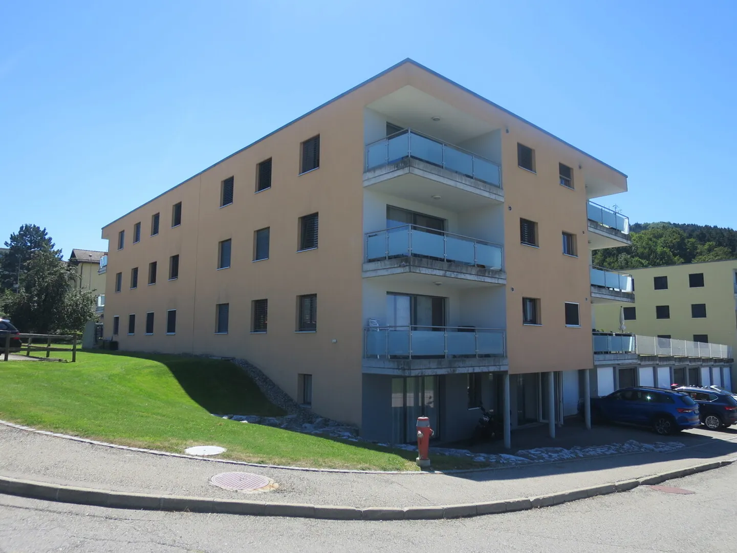 Commercial space for rent in Farvagny - Photo 1 of 3