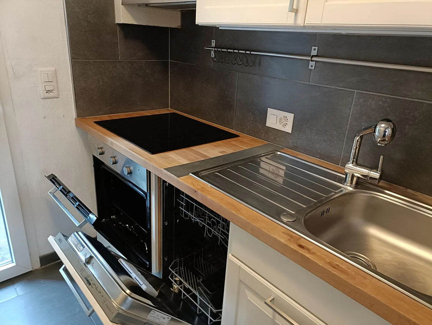 Recherche d'un nouveau locataire pour une petite maison avec 3,5 pièces - à partir d'août - Photo 3 sur 7