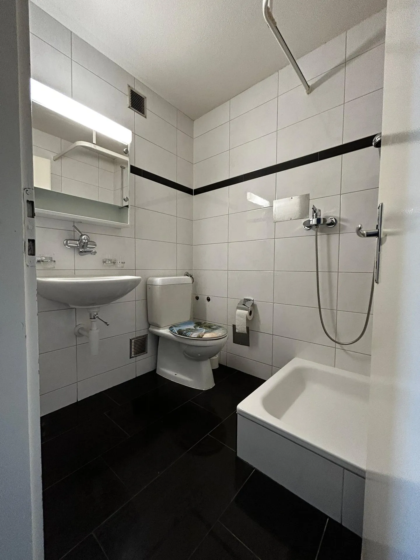 Gemütliche renovierte Wohnung in Biel - Foto 5 von 5