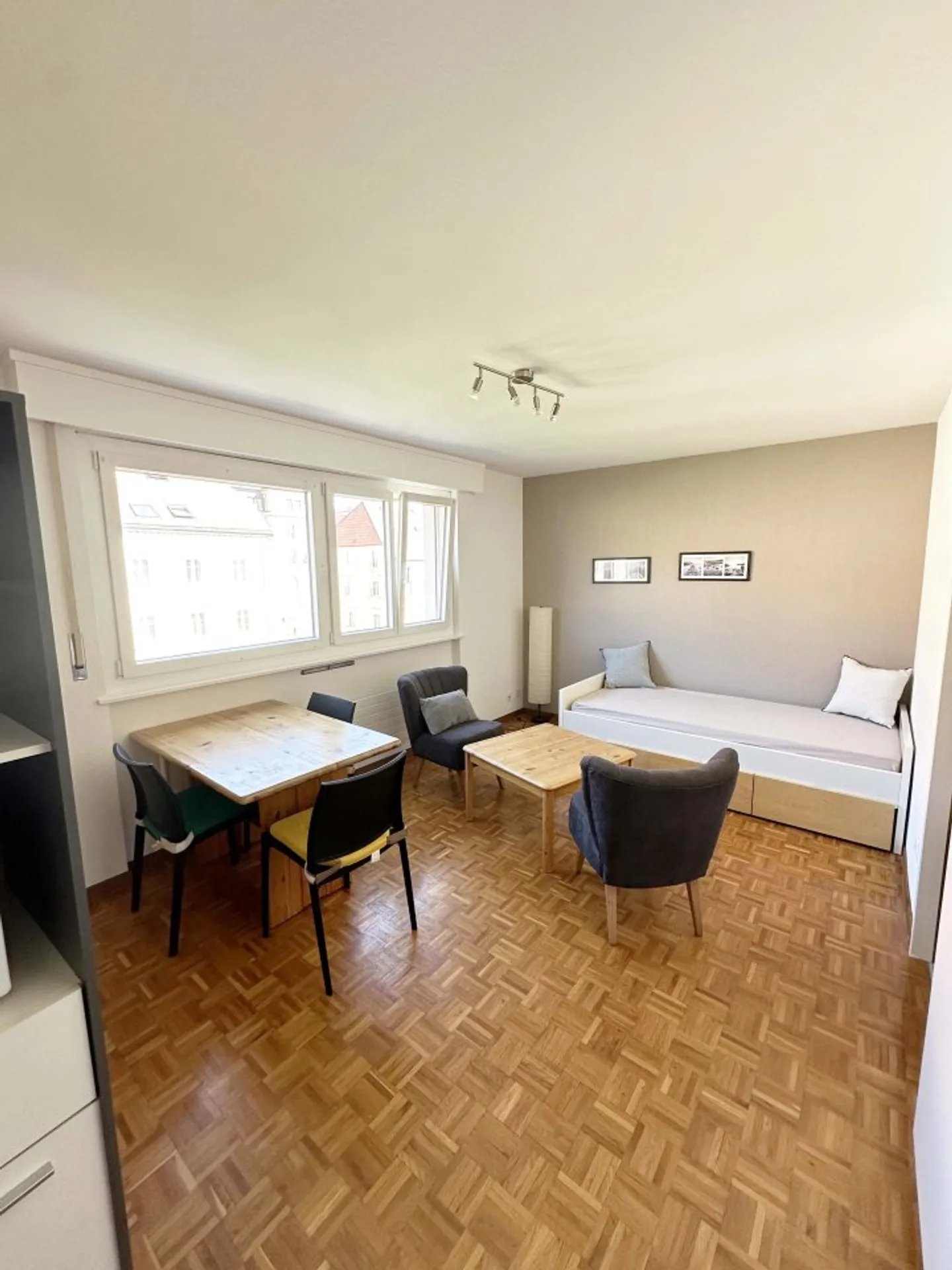 02677 - Appartamento arredato 1 stanza n°57 - Paix 19 - La Chaux-de-Fonds - Foto 2 di 5