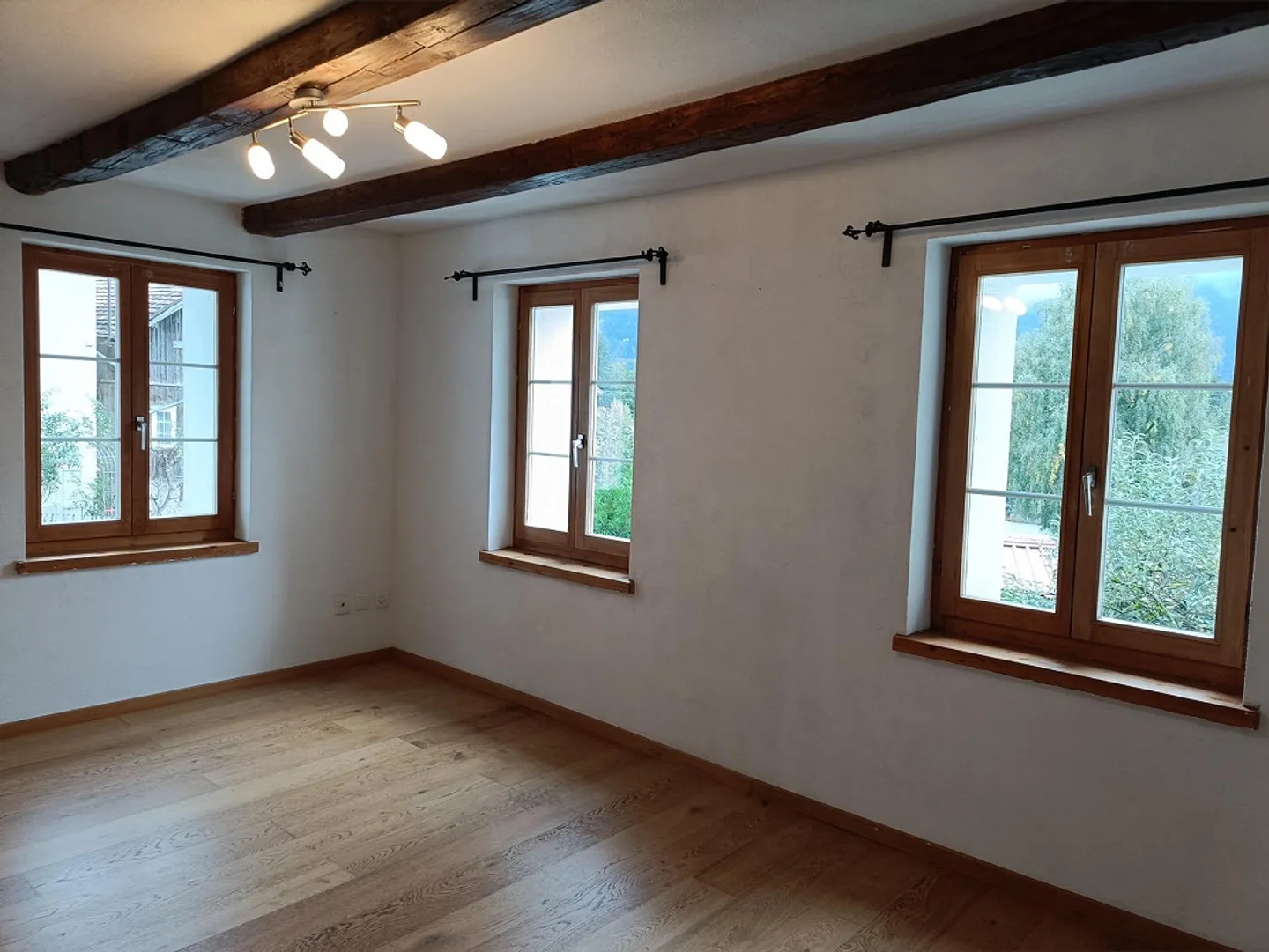 Recherche d'un nouveau locataire pour une petite maison avec 3,5 pièces - à partir d'août - Photo 1 sur 7