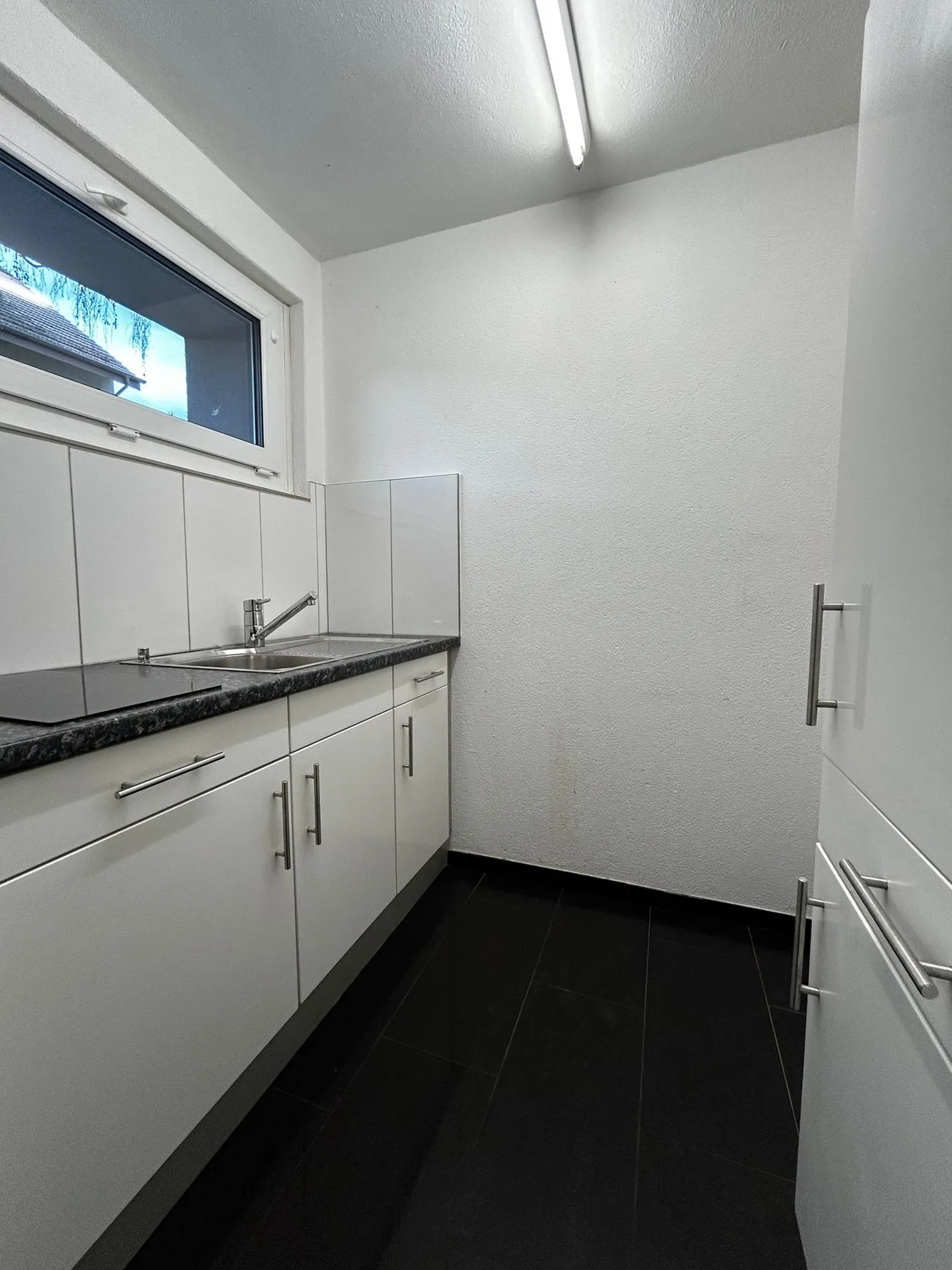 Gemütliche renovierte Wohnung in Biel - Foto 3 von 5