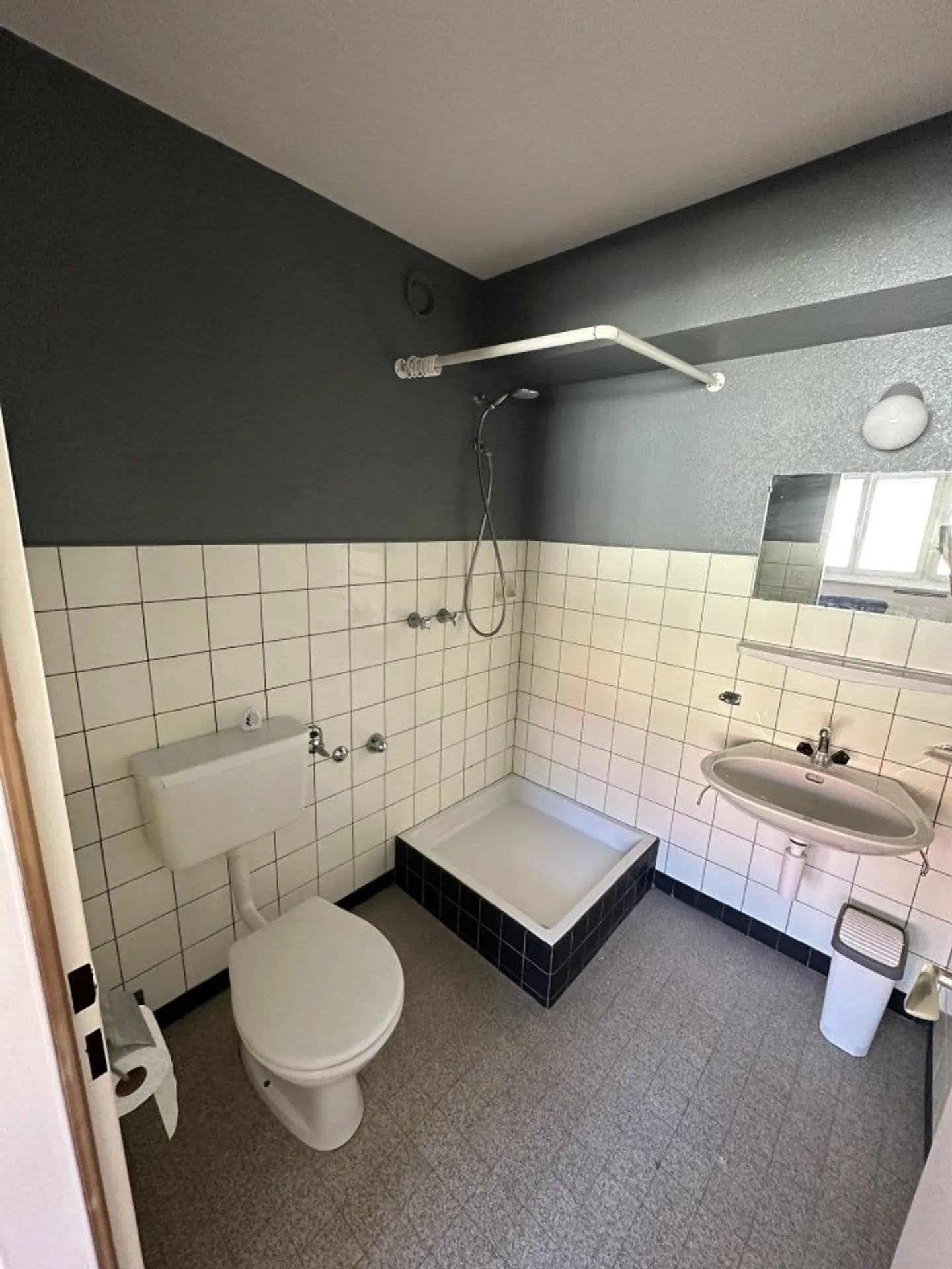 02677 - Appartamento arredato 1 stanza n°57 - Paix 19 - La Chaux-de-Fonds - Foto 4 di 5