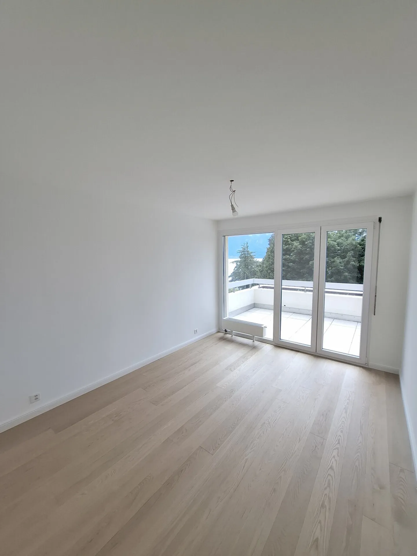 Exclusive PROXIMMO! Exceptional apartment completely renovated! - Photo 12 of 13