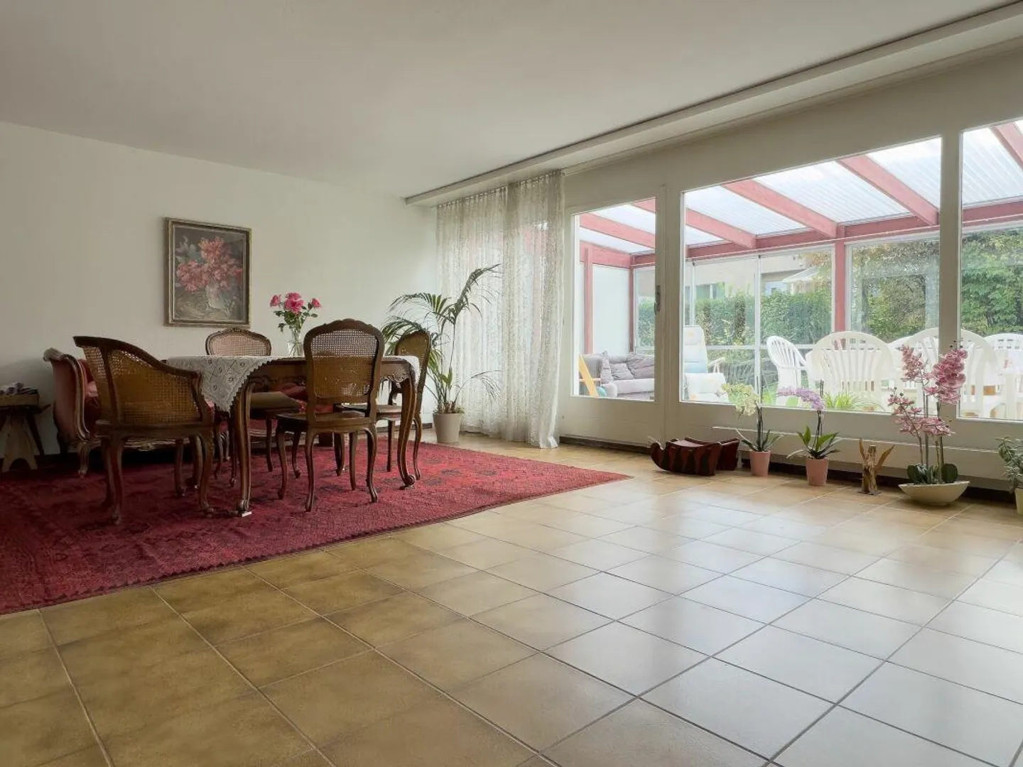 Ampia casa angolare di 6,5 stanze con veranda e facile manutenzione... - Foto 10 di 30