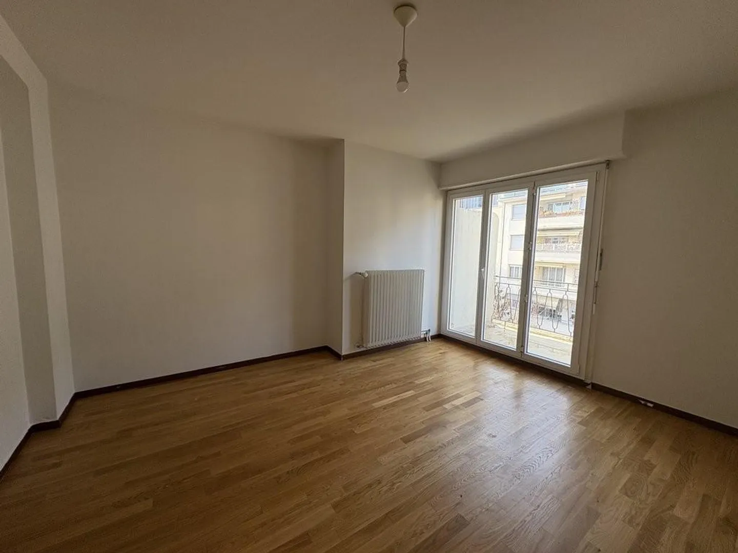 Zu ergreifen! Wunderschönes Studio im Herzen von Genf! - Foto 3 von 5