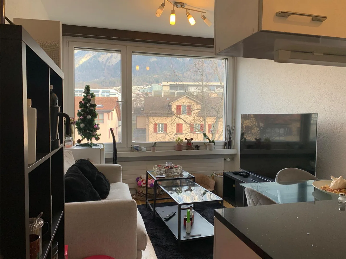 Belle appartement de 2 pièces à louer à partir du 1er septembre à Chur/Lacuna - Photo 2 sur 13