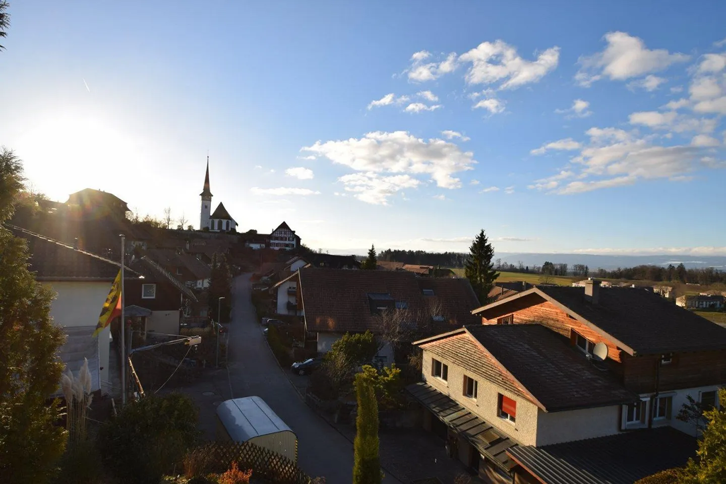 "Geniessen Sie die Skyline von Mühleberg" - Photo 4 of 13
