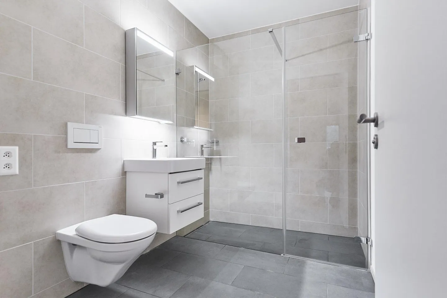Appartement de 2.5 pièces à Uster près du lac de Greifen - Photo 2 sur 10