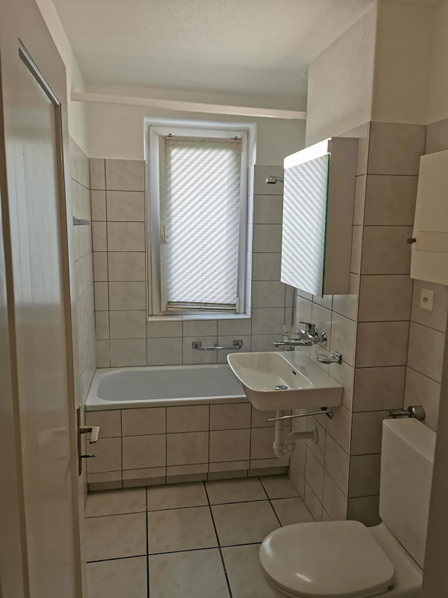 Appartement lumineux de 3 pièces dans un emplacement central - Photo 7 sur 8