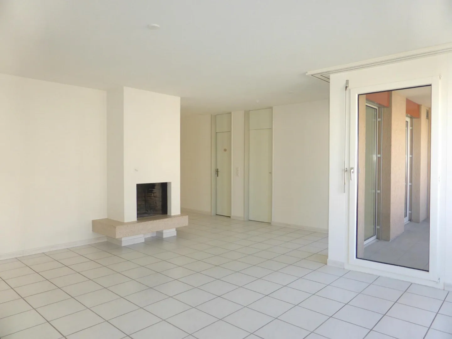 Appartamento moderno e luminoso di 4,5 stanze - Foto 2 di 13