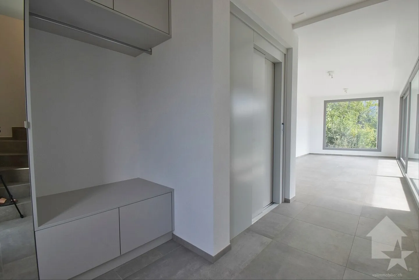 Magnifica nuova villa in una posizione tranquilla con vista mozzafiato! - Foto 12 di 19