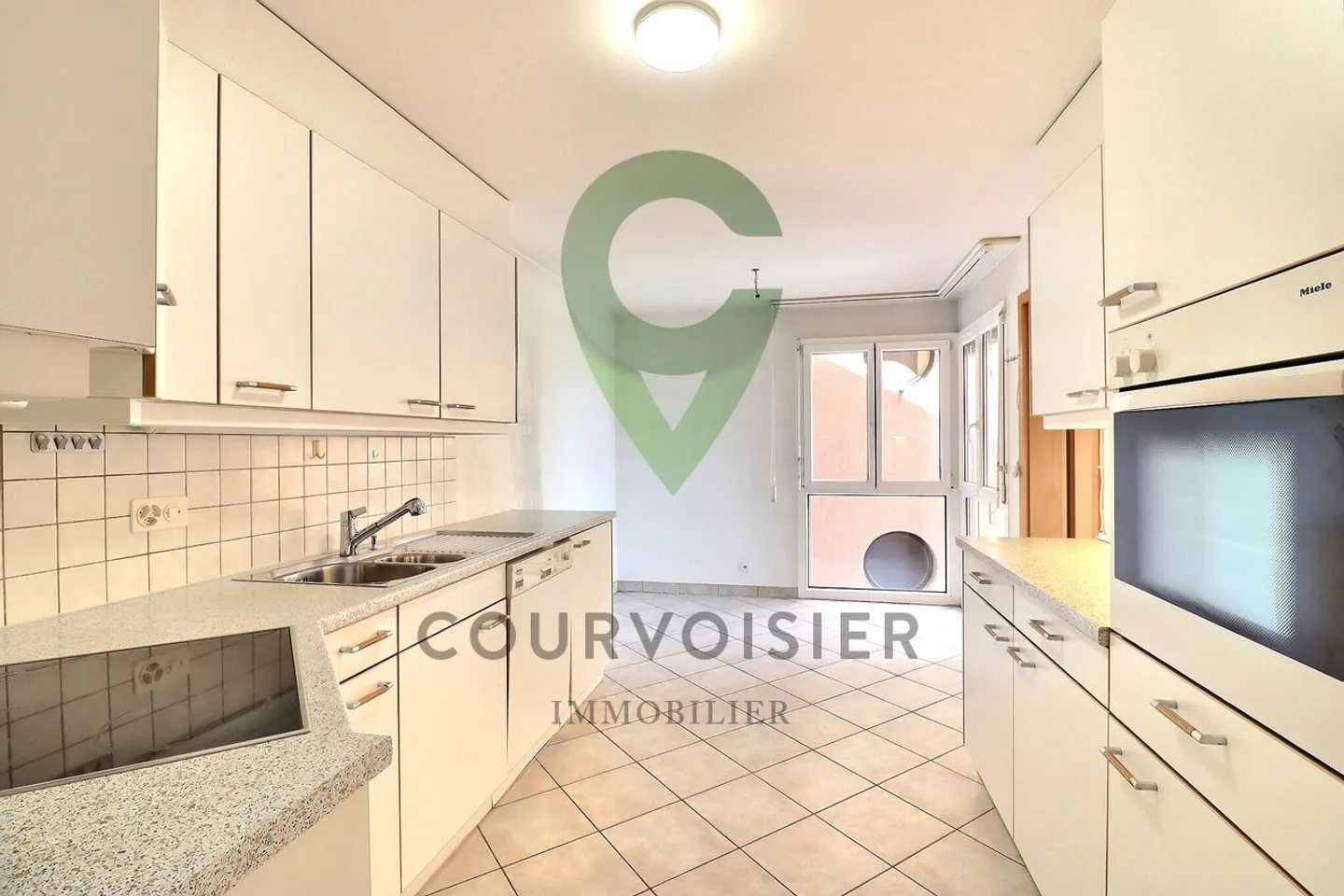 Bellissimo appartamento di 4,5 locali con vista lago e Alpi - Foto 6 di 13