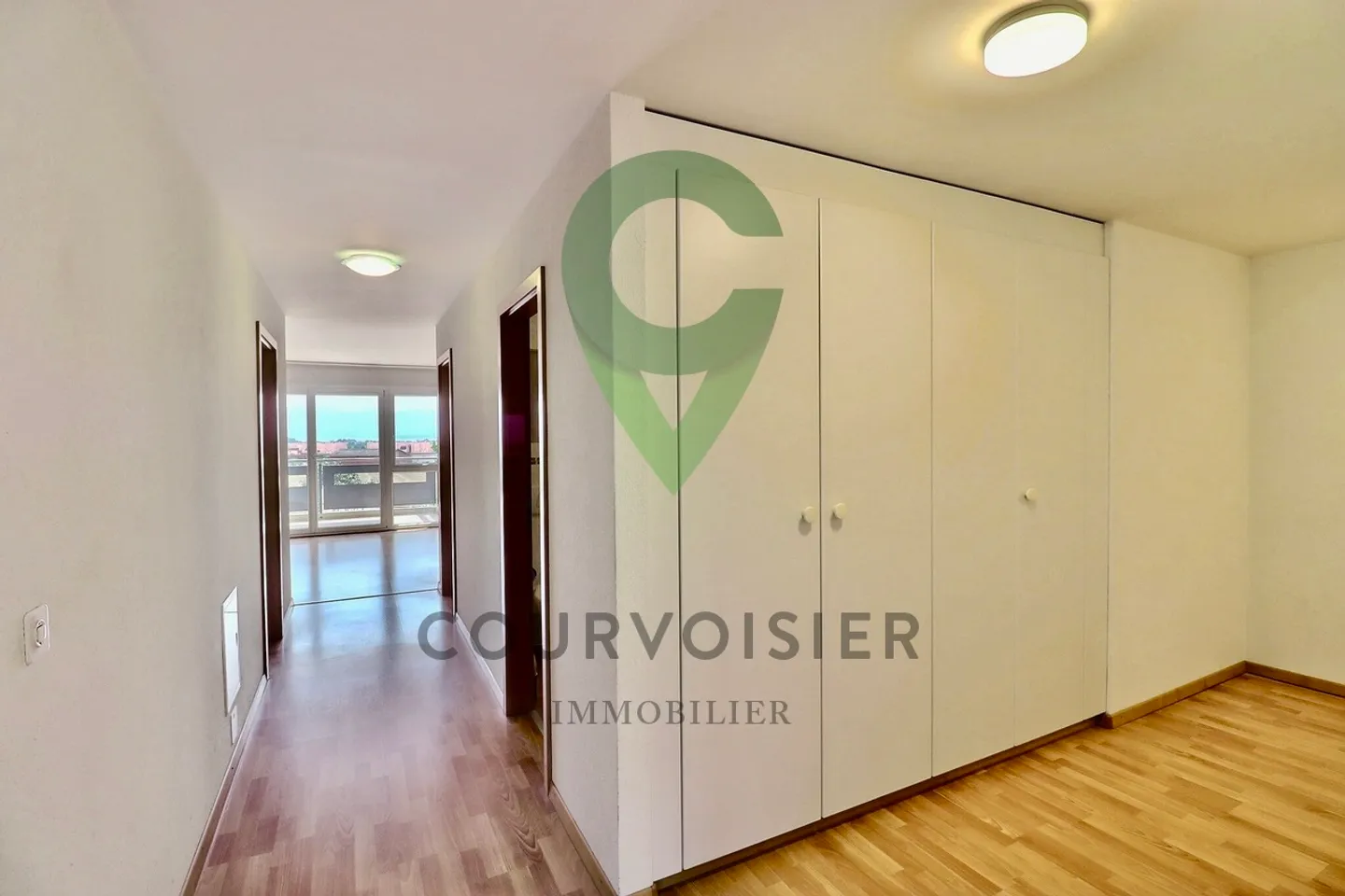 Bellissimo appartamento di 4,5 locali con vista lago e Alpi - Foto 8 di 13