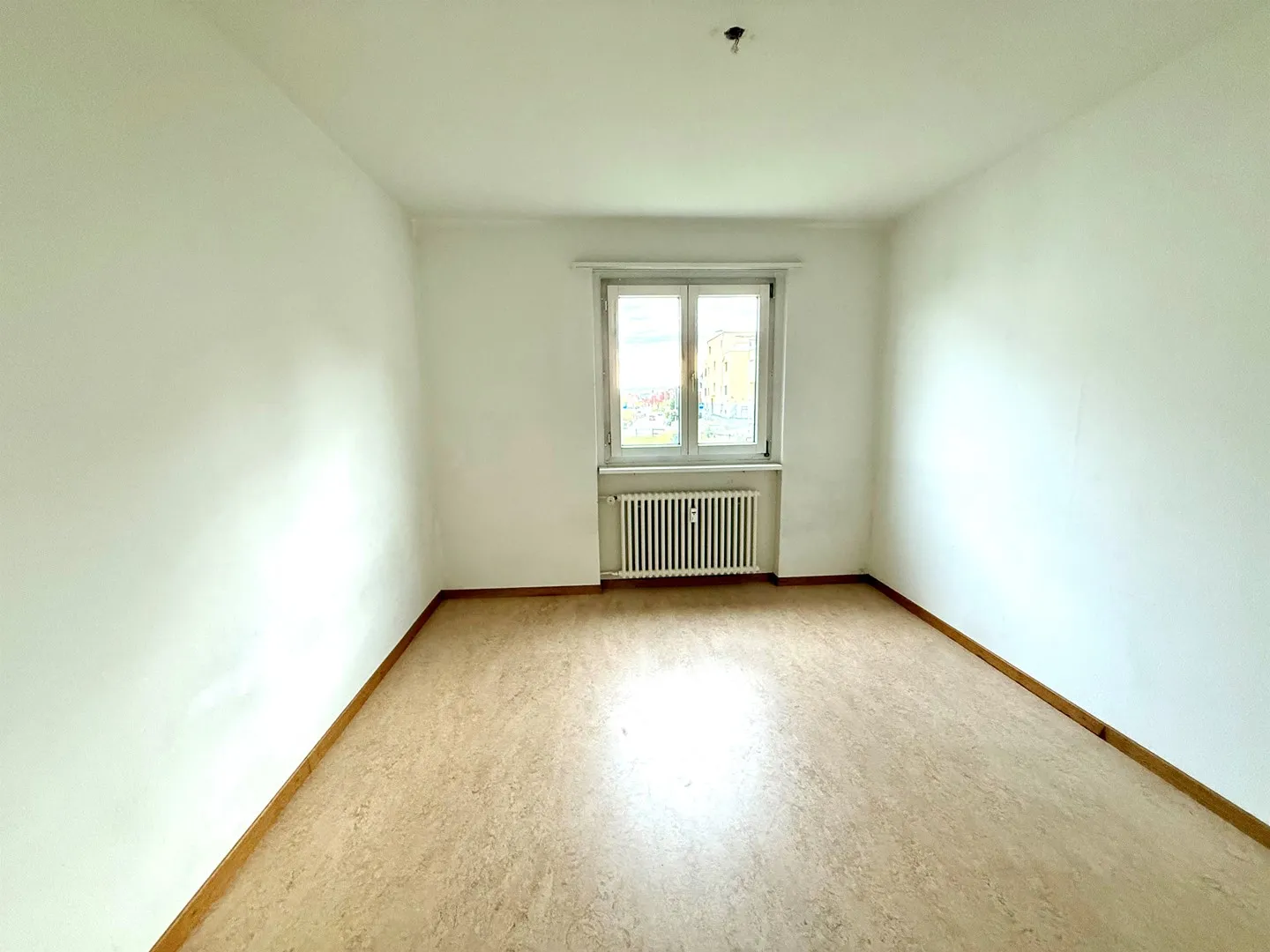 Apartment for rent - Photo 6 of 7