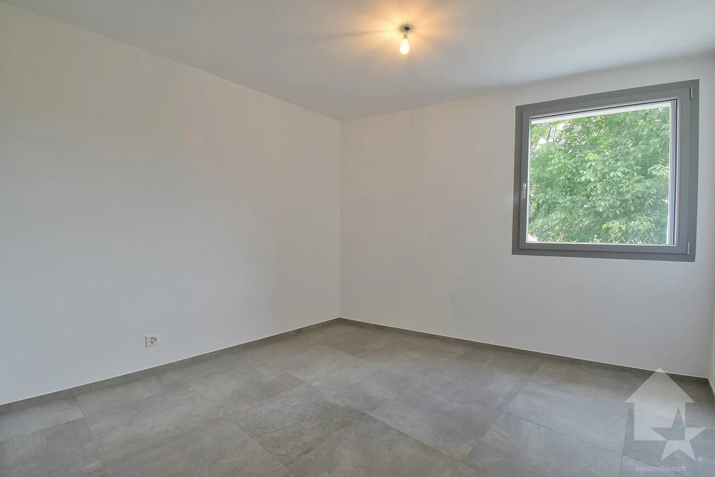 Magnifica nuova villa in una posizione tranquilla con vista mozzafiato! - Foto 17 di 19