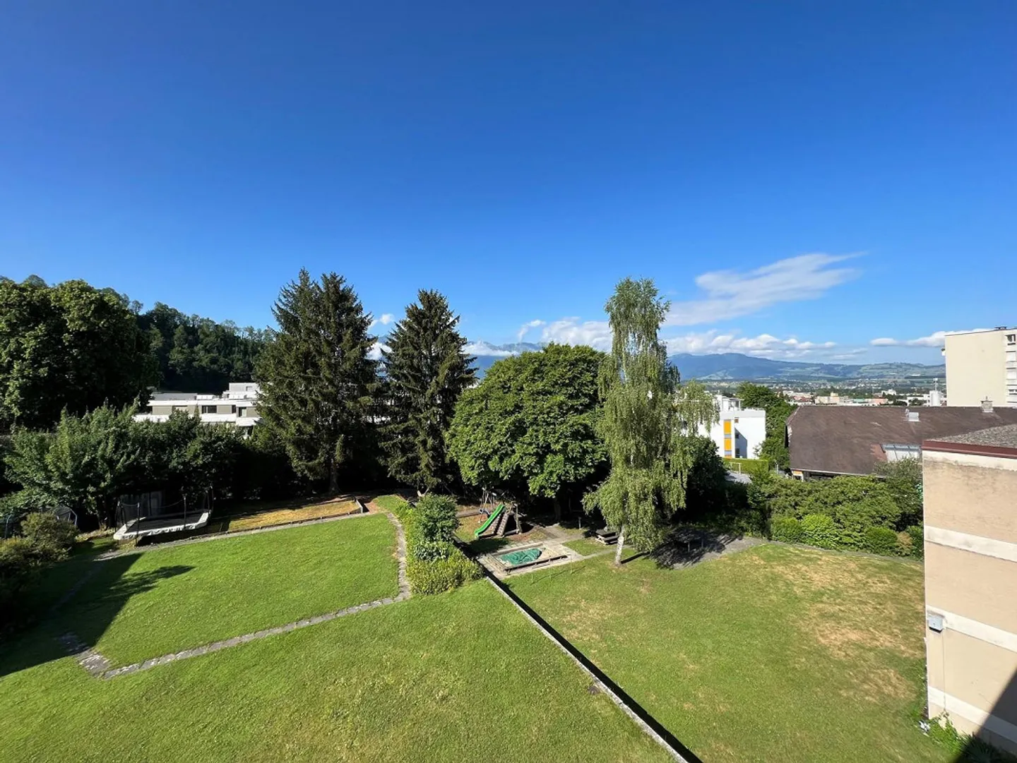 Sunny 4-room apartment for rent in Steffisburg - Photo 9 of 9