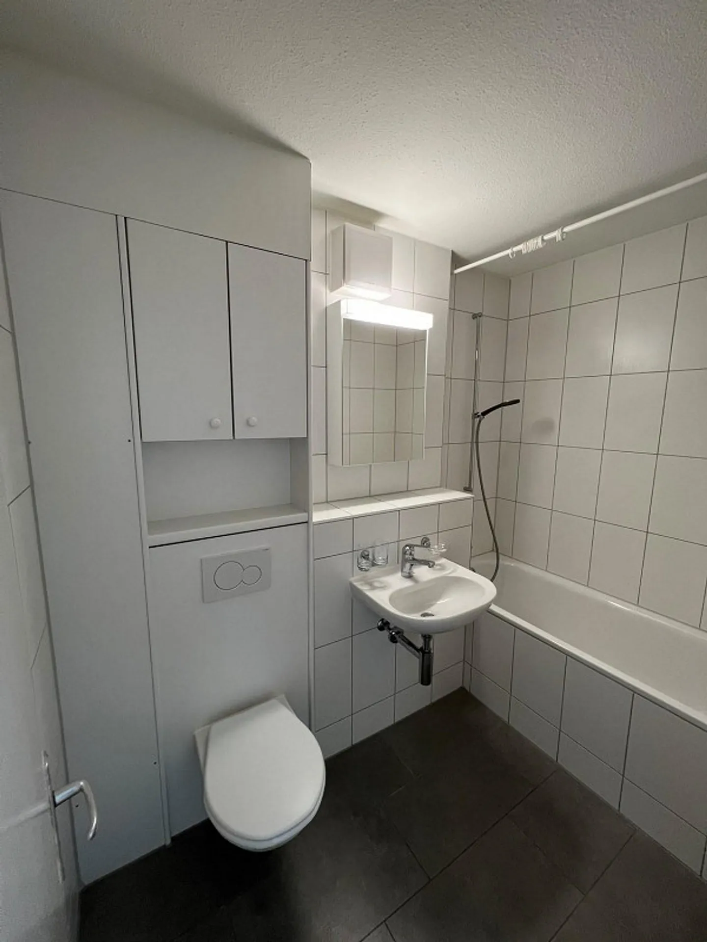 Sunny 4-room apartment for rent in Steffisburg - Photo 7 of 9