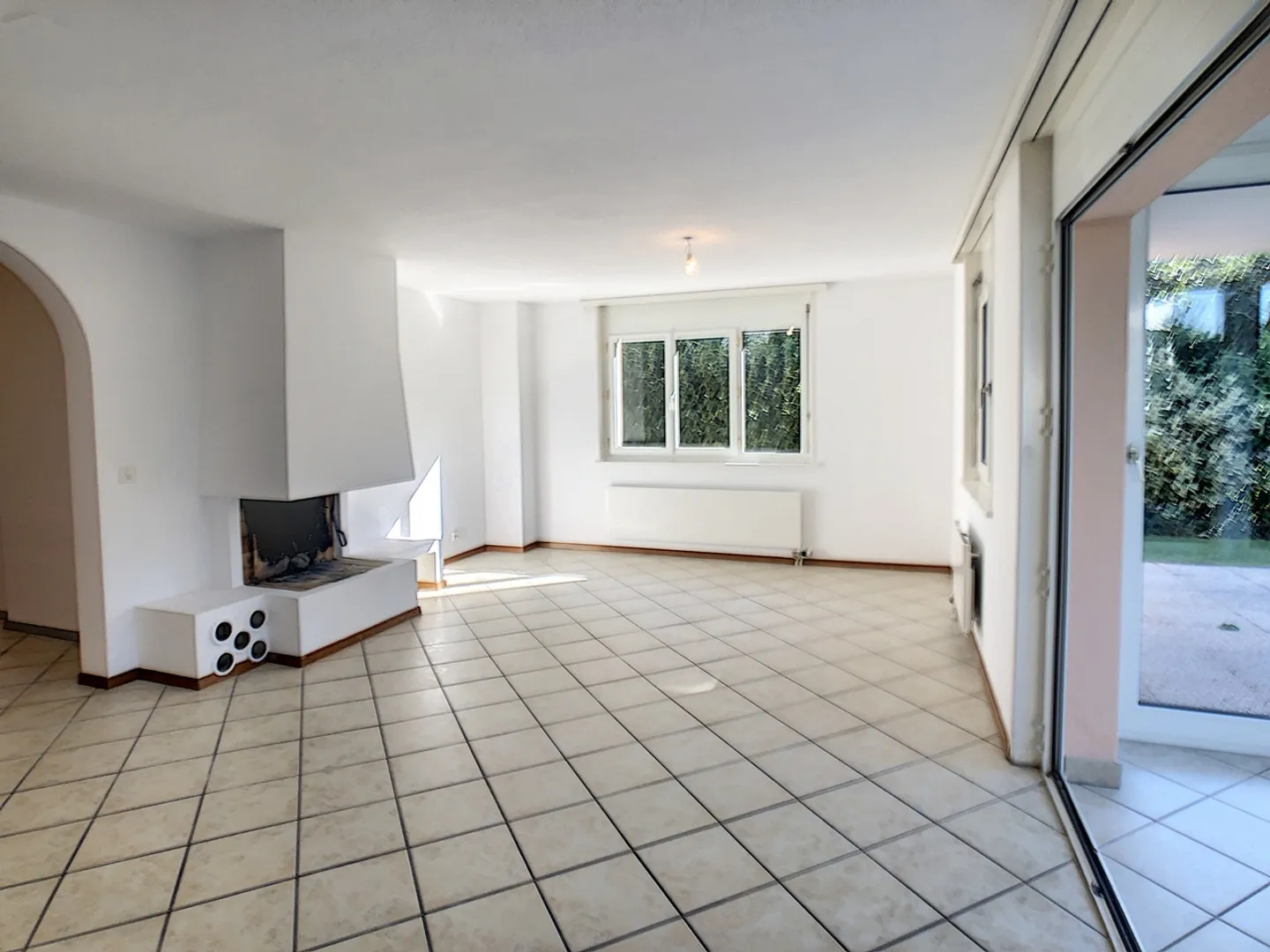 Appartement Charmant avec Jardin - Photo 2 sur 11