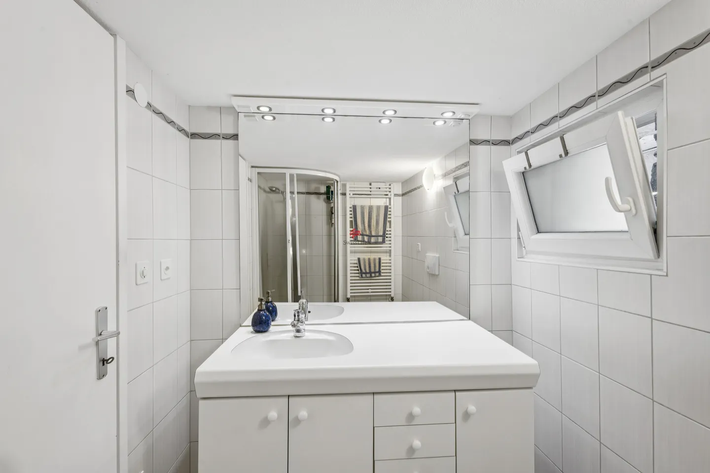 The ideal holiday apartment with pool and garden - Photo 9 of 12