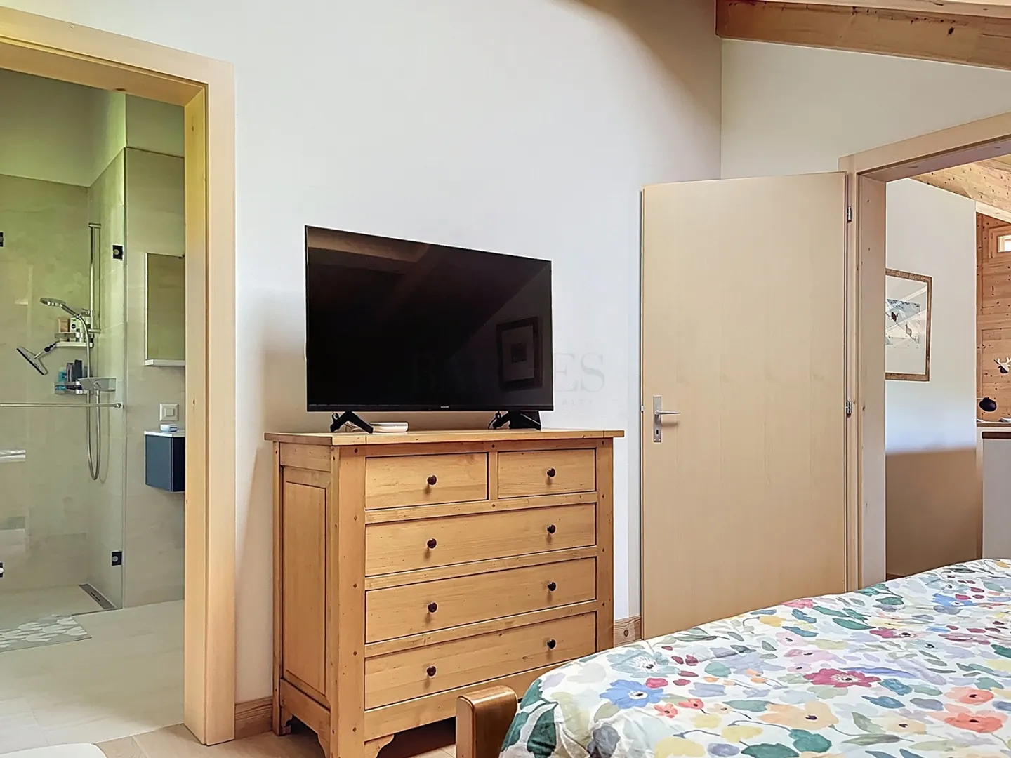 Château-d'Oex -Un duplex lumineux et chaleureux au coeur des Alpes - Foto 5 di 10