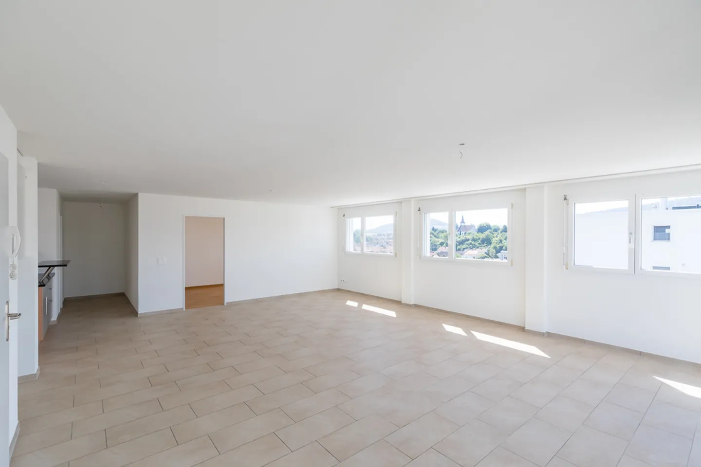 APPARTEMENT ATTIKA AVEC UNE VUE À COUPER LE SOUFFLE - Photo 5 sur 11